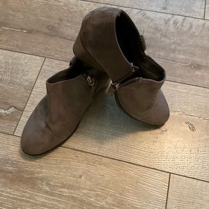 Dr. Scholl’s Brown Ankle Boots.  Size 9.